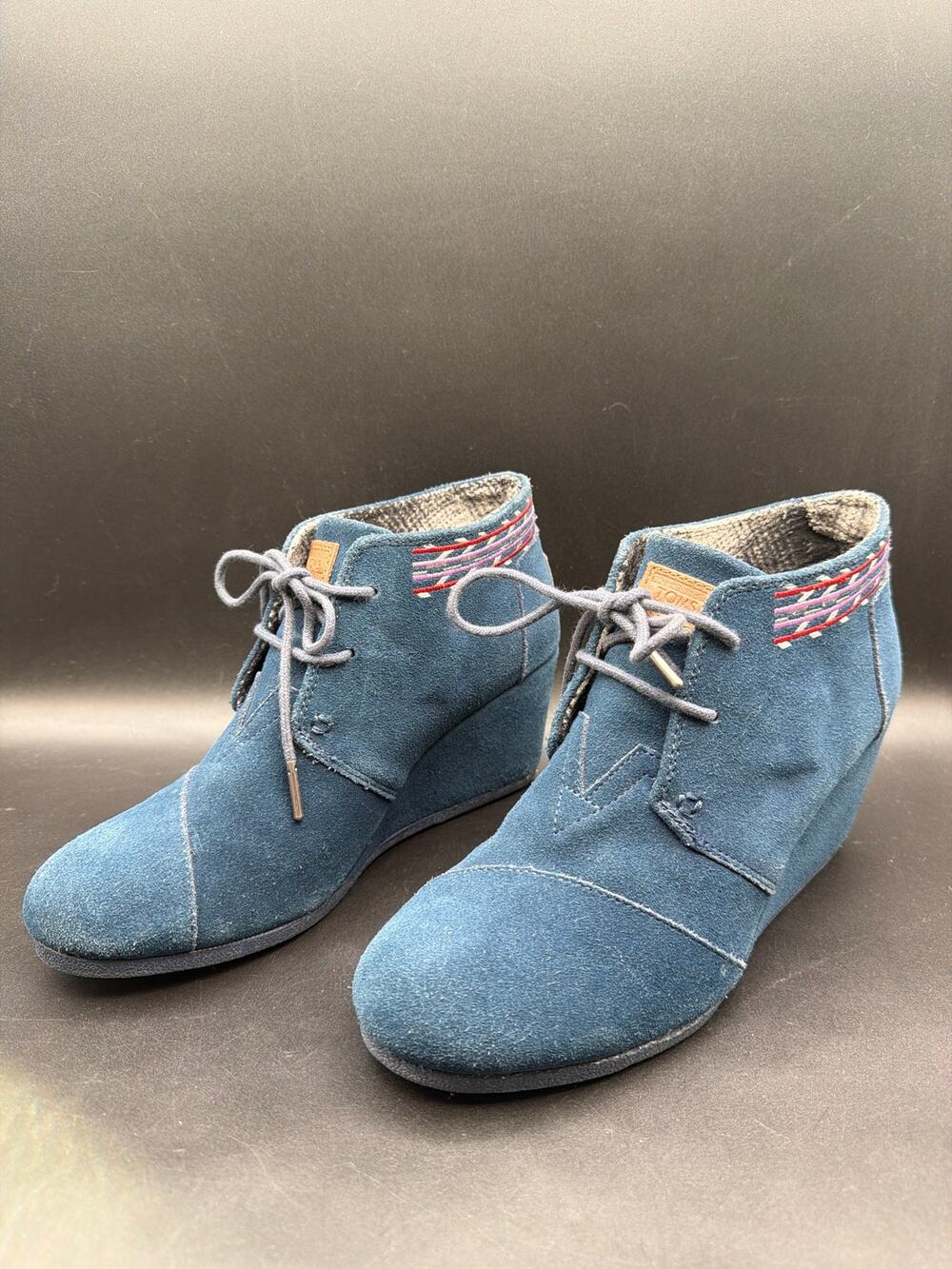 TOMS Desert Wedge Chukka Booties Women’s US 9 Blue Suede Lace Up Ankle Shoes